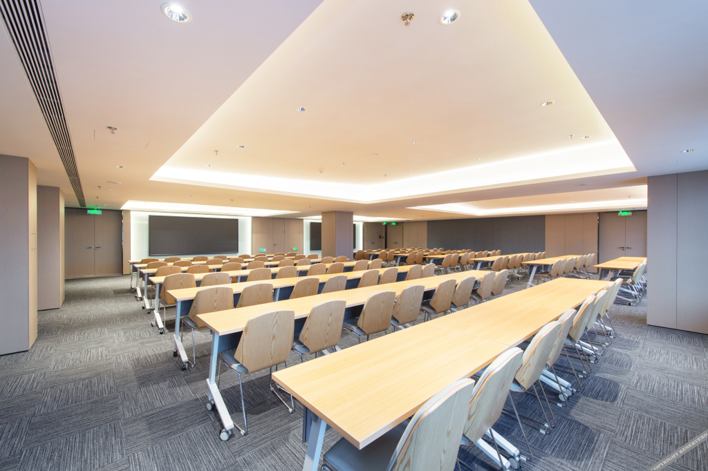 Байшань: All season Hotel (Baishan City Government)