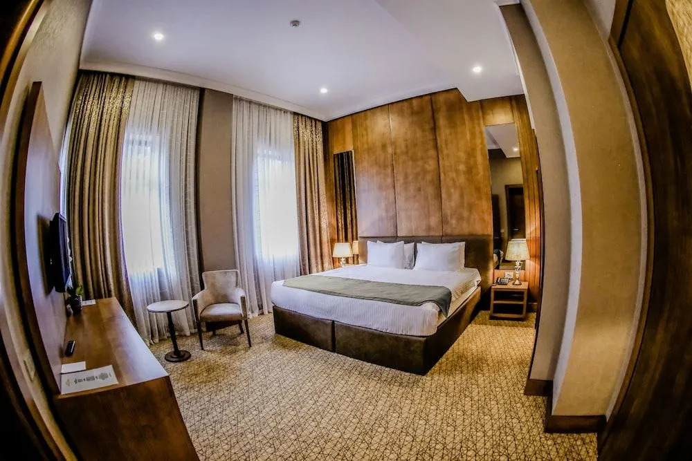 Баку: Madison hotel