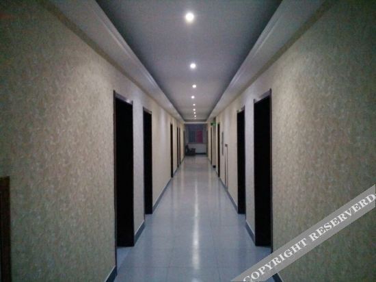 Баодин: Tangxian Ever Bright Hotel