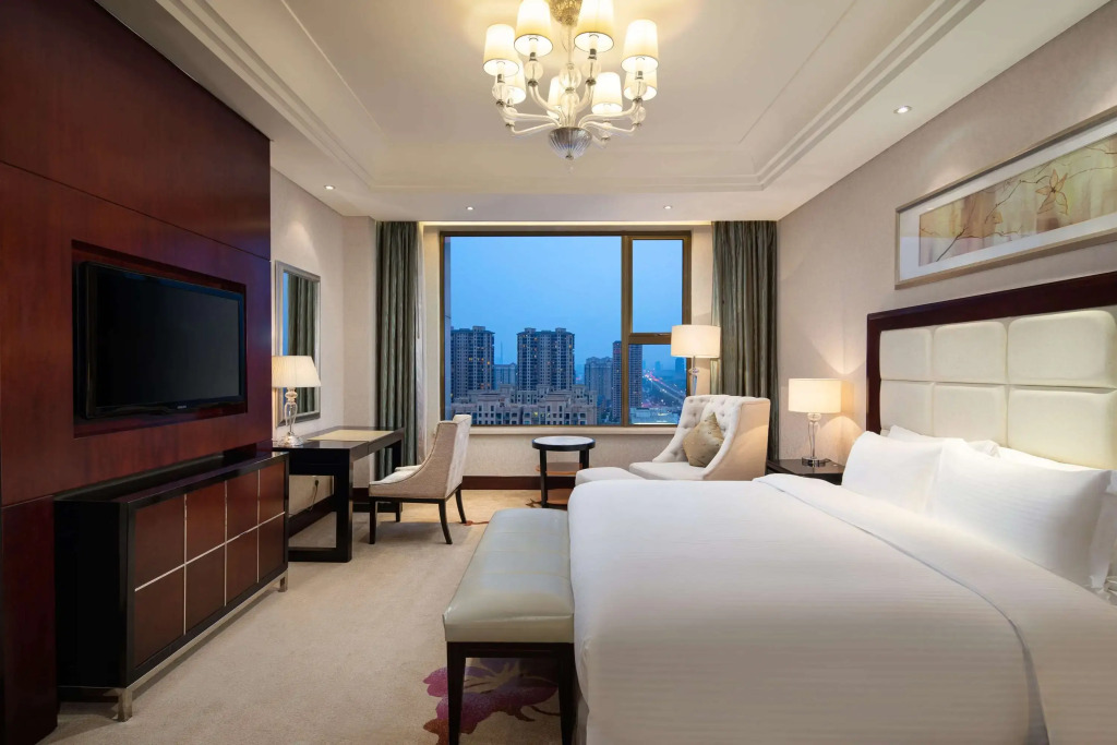 Синьян: Wyndham Xinyang Downtown