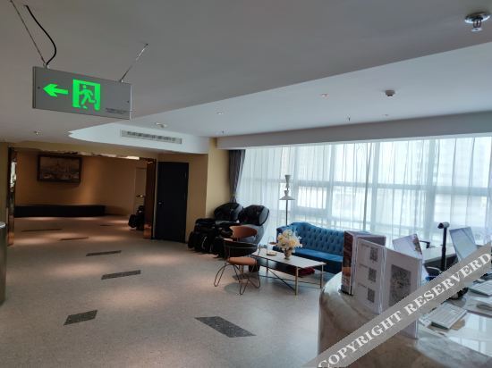 Корла: The Lano Hotel (Korla Jindu Plaza)