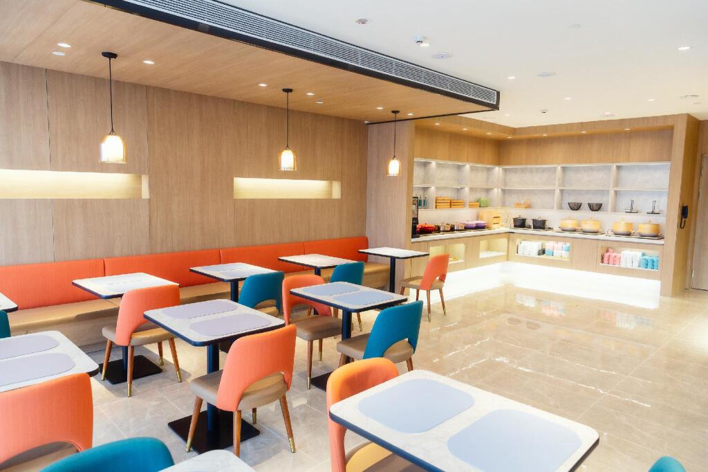 Цанчжоу: Hanting Hotel Cangzhou Huanghua  Xinyu Building