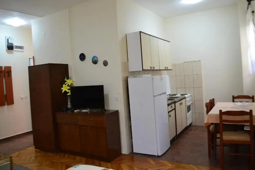 Бар: Apartments Milosevic