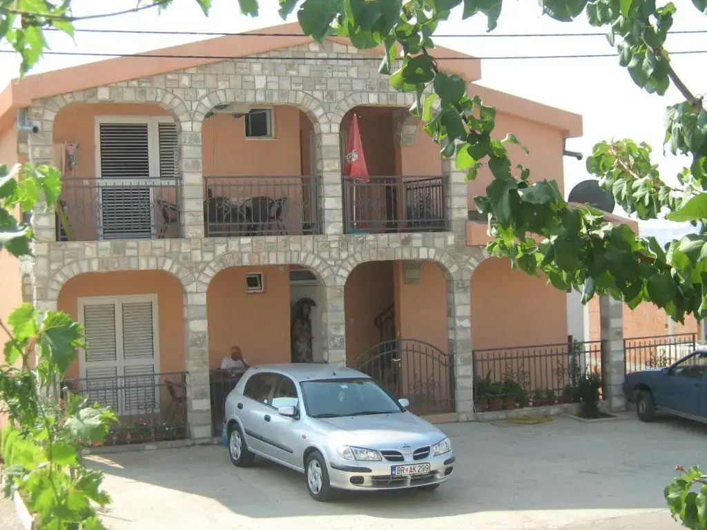 Бар: Apartments Milosevic