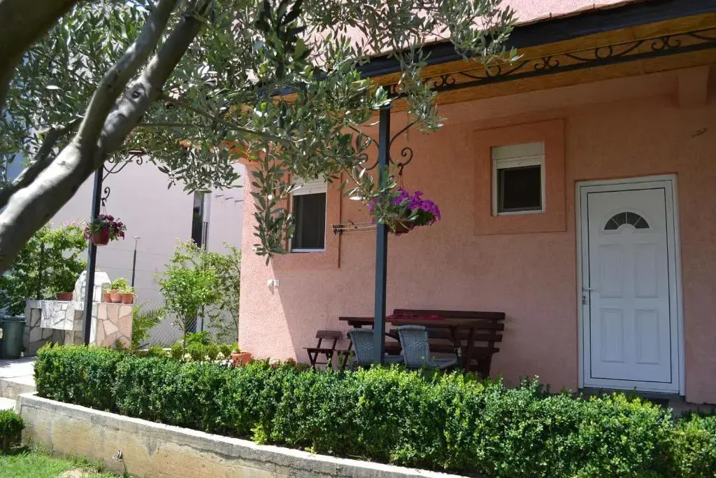 Бар: Apartments Milosevic