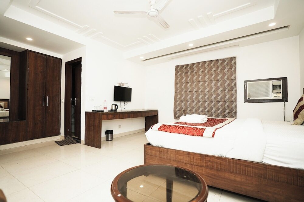 Hotel Peridot Near IGI Delhi Airport — фото 3