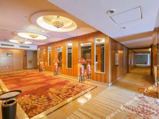 Шиянь: Argyle International Hotel Wudang, Shiyan Century Top 100