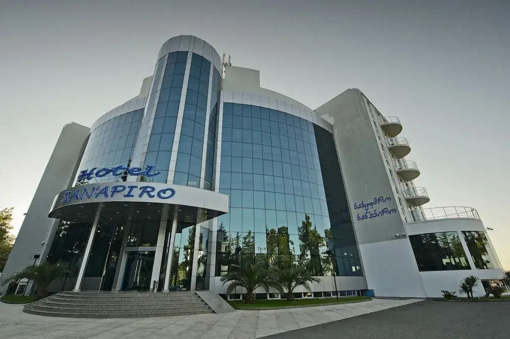 Батуми: Hotel Sanapiro