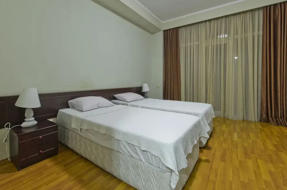 Батуми: Hotel Sanapiro