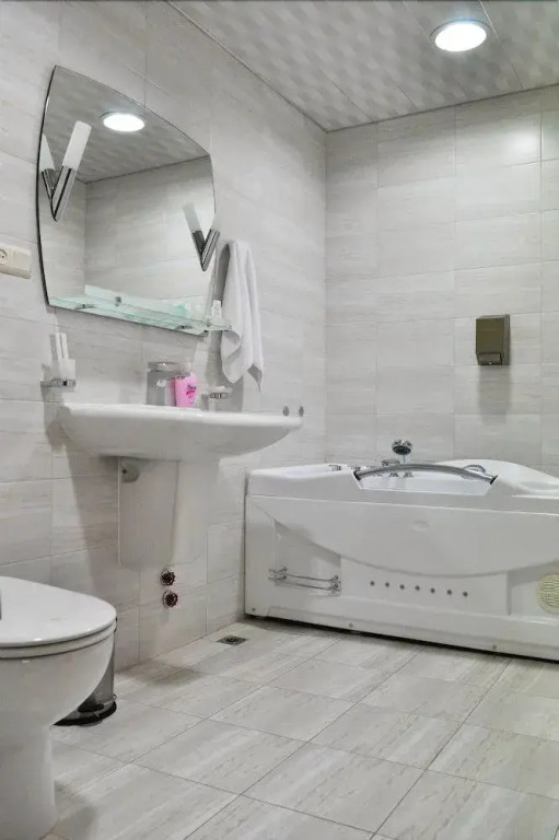 Батуми: Hotel Sanapiro