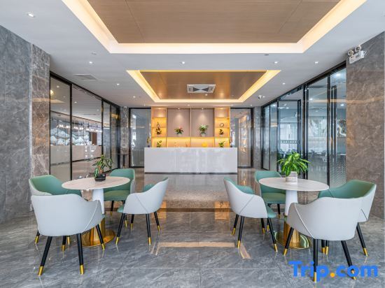 Гуйлинь: Guilin Jinsangzi International Hotel (Liangjiang Sihu Elephant Trunk Hill)