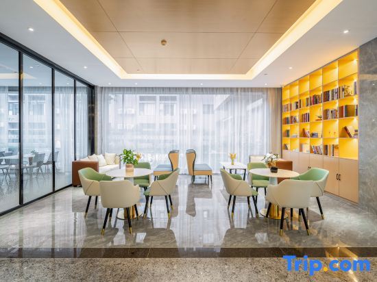 Гуйлинь: Guilin Jinsangzi International Hotel (Liangjiang Sihu Elephant Trunk Hill)