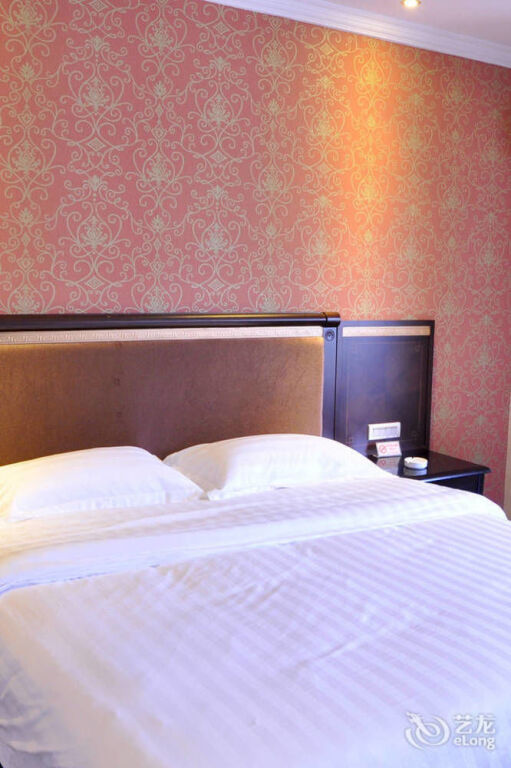 Гуйлинь: Guilin Jinsangzi International Hotel (Liangjiang Sihu Elephant Trunk Hill)