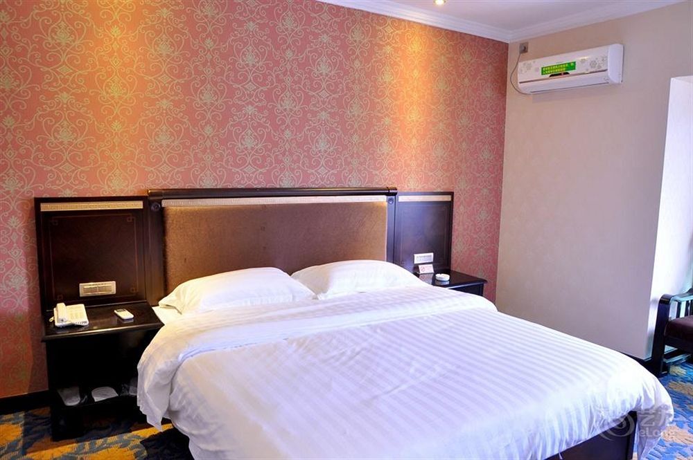 Гуйлинь: Guilin Jinsangzi International Hotel (Liangjiang Sihu Elephant Trunk Hill)