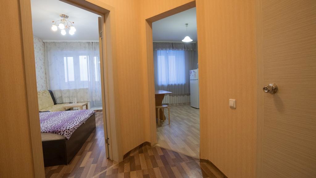 Красноярск: ABC Apartmens (ЭйБиСи Апартментс) на улице Академика Киренского