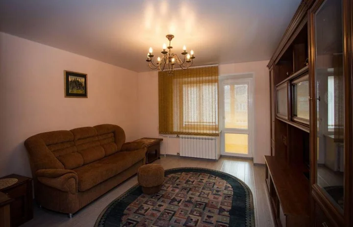 Красноярск: ABC Apartmens (ЭйБиСи Апартментс) на улице Каратанова