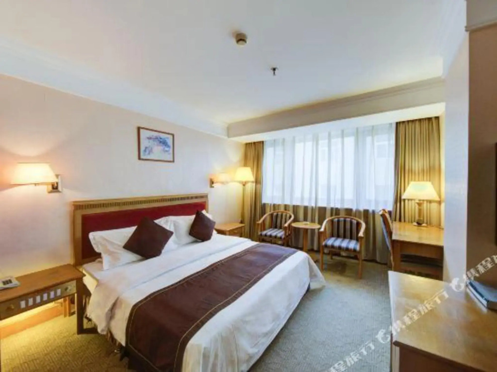 Шэньян: Right Day City Hotel