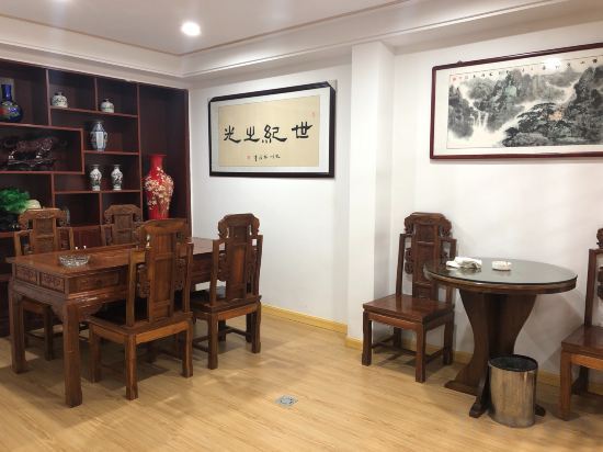 Чичжоу: Qingyang Jingyi Hotel