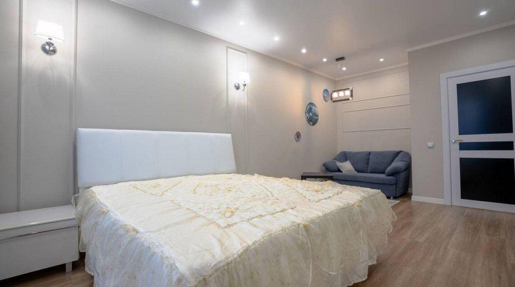 Красноярск: ABC Apartmens (ЭйБиСи Апартментс) на улице Октябрьская