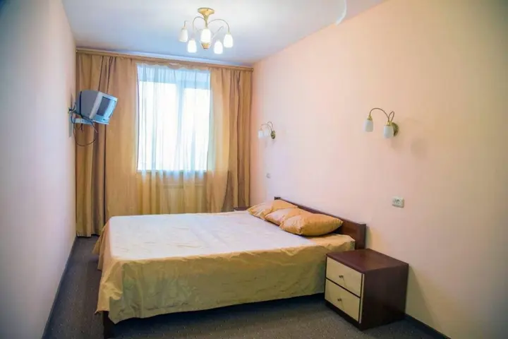 Красноярск: ABC Apartmens (ЭйБиСи Апартментс) на улице Перенсона