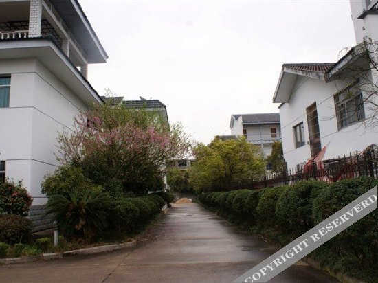 Интань: Longhushan Hotel