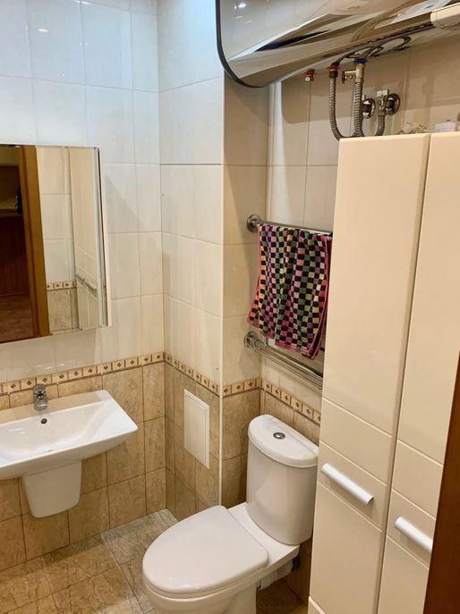 Красноярск: ABC Apartmens (ЭйБиСи Апартментс) на улице Толстого