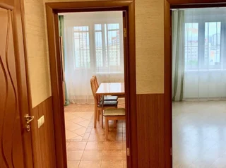 Красноярск: ABC Apartmens (ЭйБиСи Апартментс) на улице Толстого