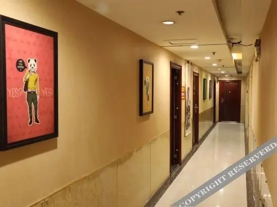 Чжэнчжоу: Home Inn Business Hotel (Manhattan, Zhengzhou)