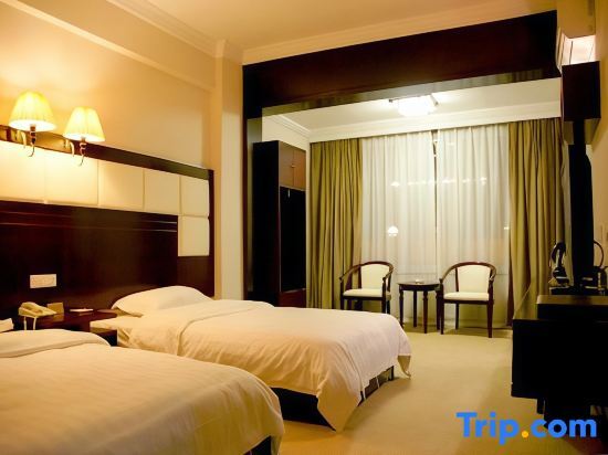 Гуйлинь: Oriental Pearl Hotel (Guilin Railway Station Store)