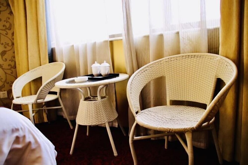 Гуйлинь: Oriental Pearl Hotel (Guilin Railway Station Store)