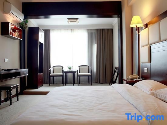 Гуйлинь: Oriental Pearl Hotel (Guilin Railway Station Store)