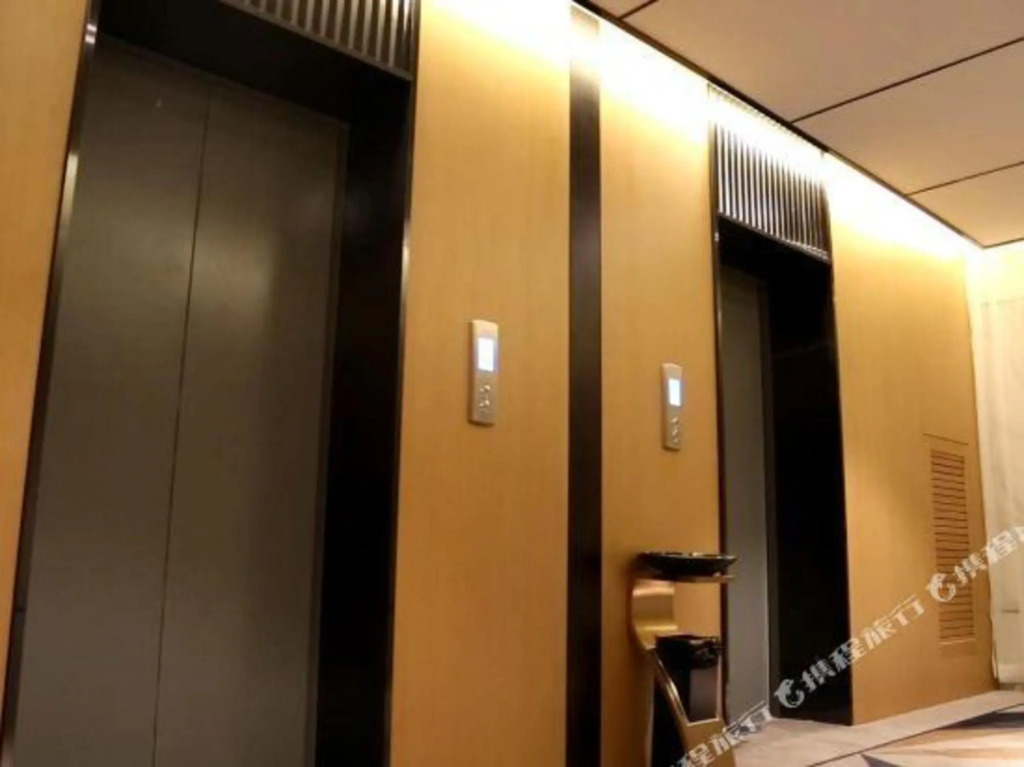 Сяньян: jingyang tongfenghe hotel