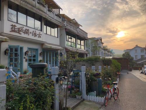 Ханчжоу: Blooming Lotus.Theme house.Hangzhou
