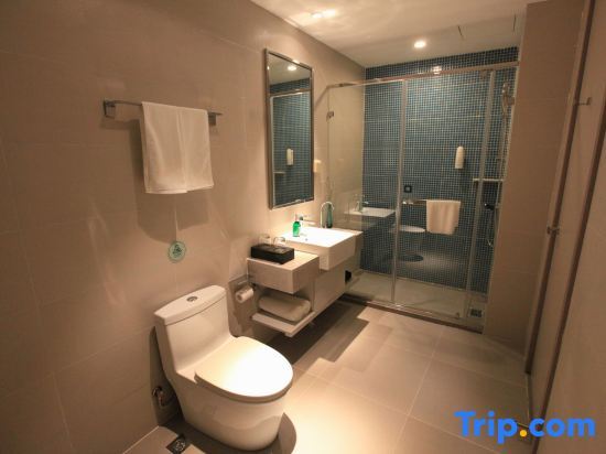 Яньтай: Home Inn (Yantai Bus Terminal Railway Station)