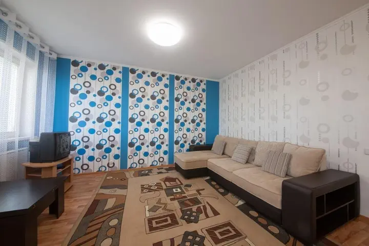 Красноярск: Apartments Kvartirov on str. Baturina, bld. 30/2