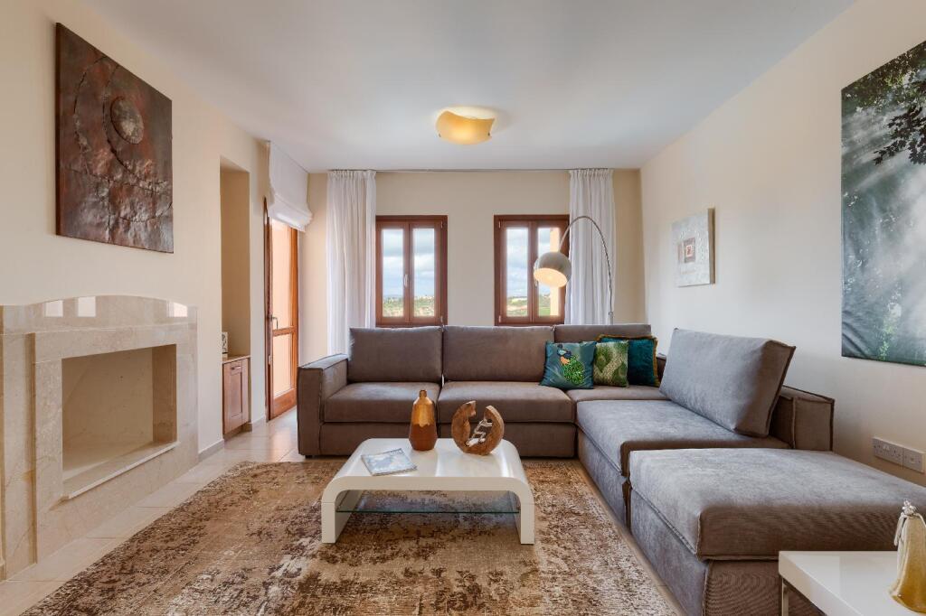 Куклия: Aphrodite Hills Rentals – Elite Villas