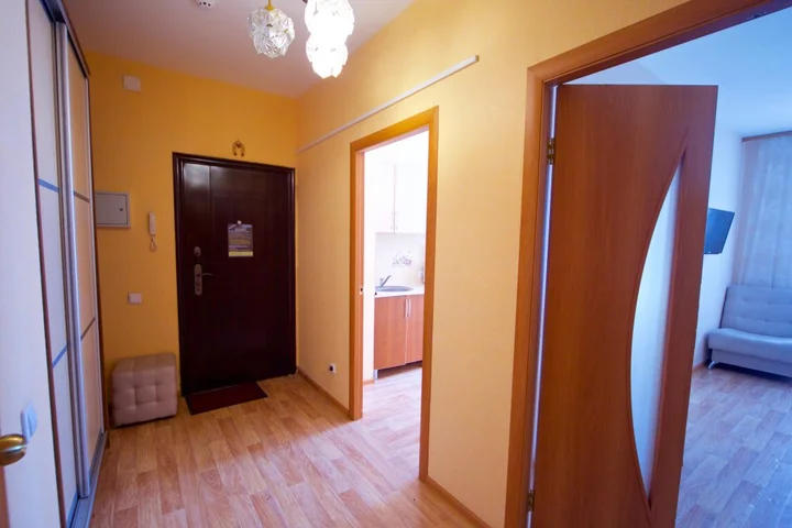Красноярск: Апартаменты на Алексеева 39