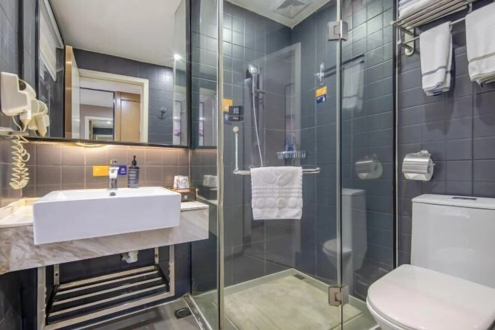 Наньнин: Yeste Hotel (Binyang Phoenix Lake Liwo Plaza)
