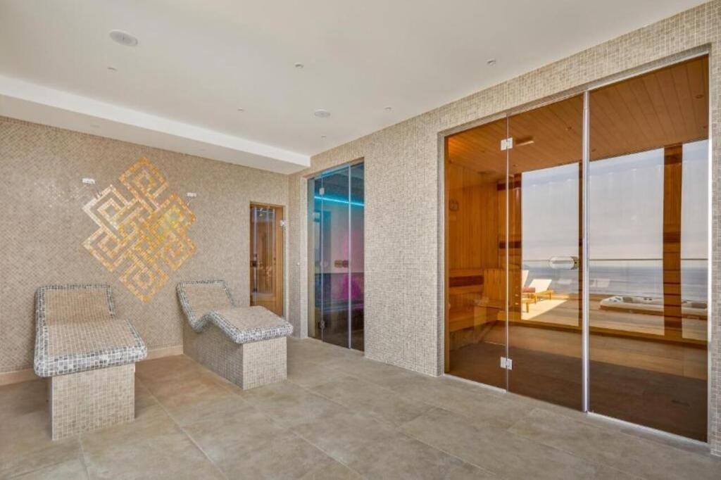 Катун-Режевичи: Ananti Resort Residences & Beach Club Resort Travel