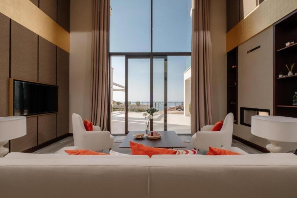 Катун-Режевичи: Ananti Resort Residences & Beach Club Resort Travel