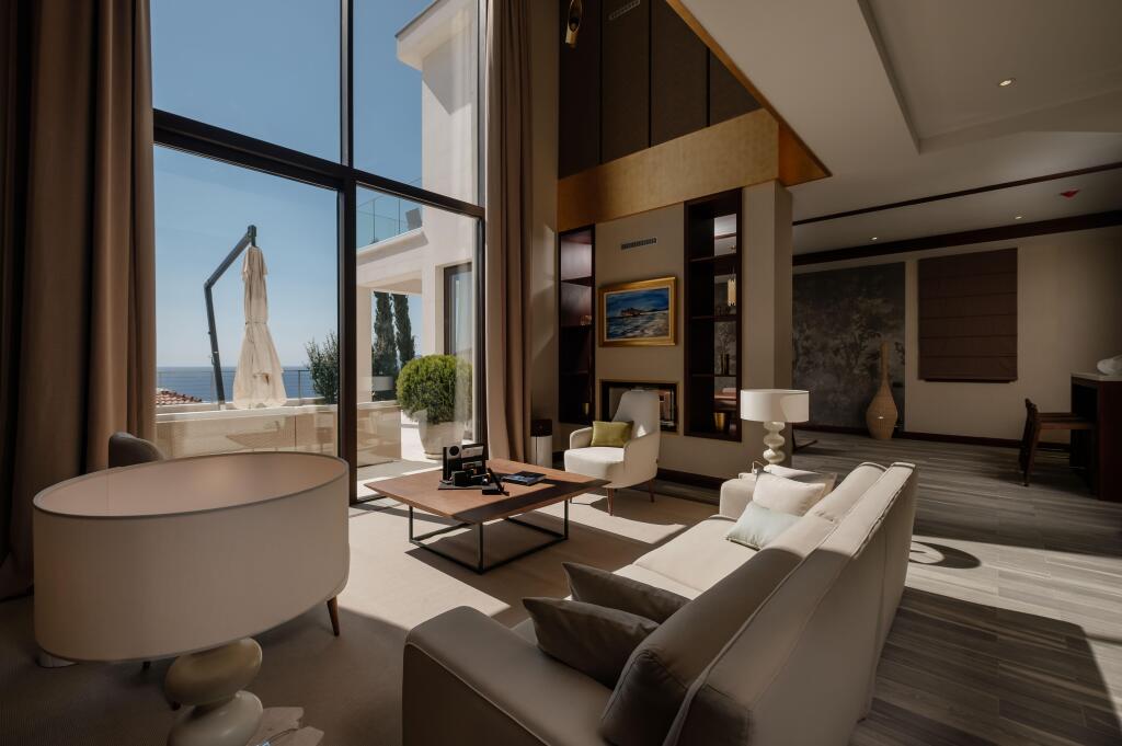 Катун-Режевичи: Ananti Resort Residences & Beach Club Resort Travel