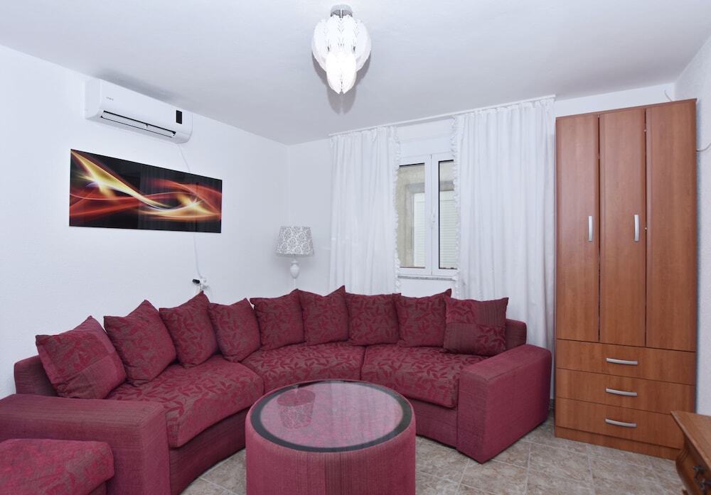 Ульцинь: Apartment Alina