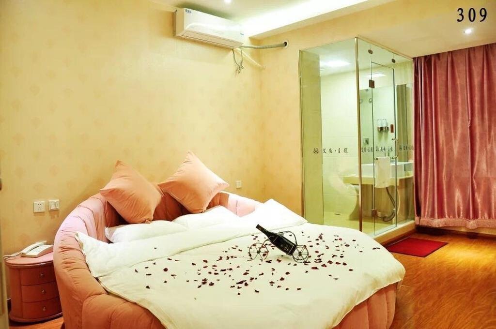 Хэншуй: Aishang Theme Hotel
