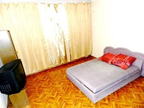 Красноярск: Apartamenty Uyutniy Dom Krasnoyarskiy Rabochiy