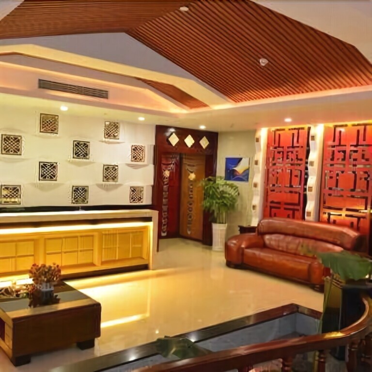 Цзинмэнь: Q+ Hua Qiao Hotel