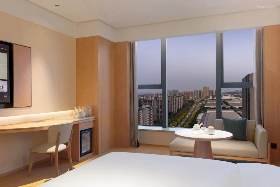 Чунцин: All Seasons Hotel (Chongqing Happy Valley Longhu Lijiatian Street)
