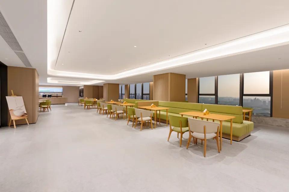 Чунцин: All Seasons Hotel (Chongqing Happy Valley Longhu Lijiatian Street)