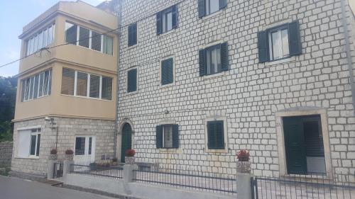 Котор: Guest House Muo