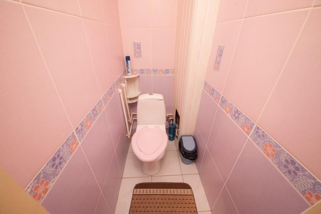 Красноярск: Apartments Kvartirov on str. Bebelya, bld. 57