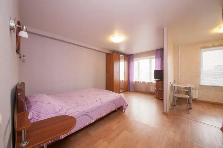 Красноярск: Apartments Kvartirov on str. Respubliki, 43
